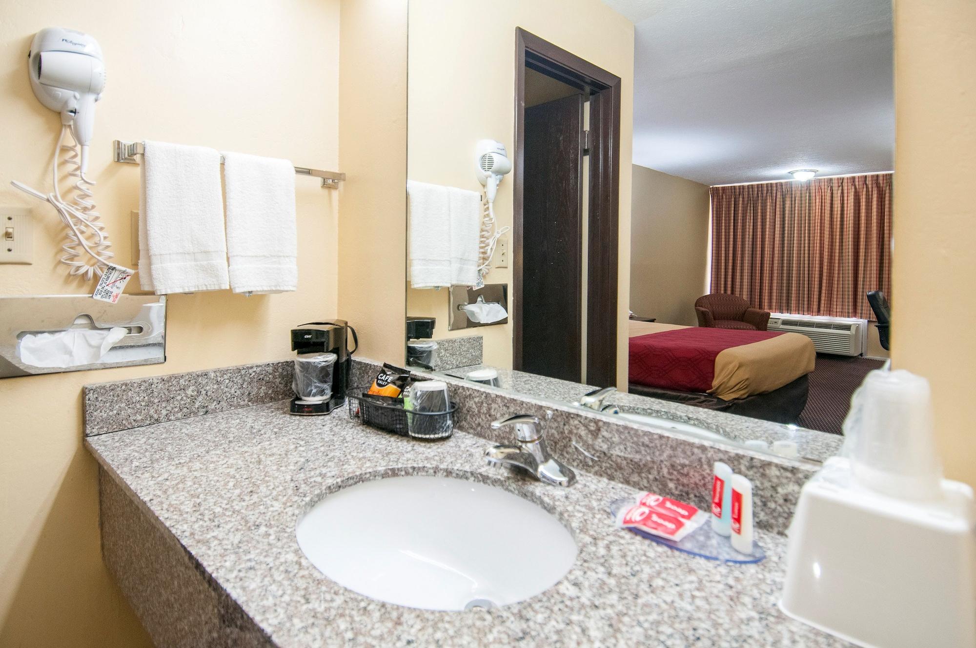 Econo Lodge Near Missouri University Of Science And Technology Rolla Extérieur photo